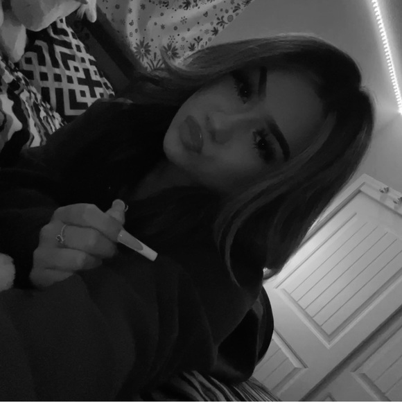 Meet your Posher, Zariah - Picture 1 of 1